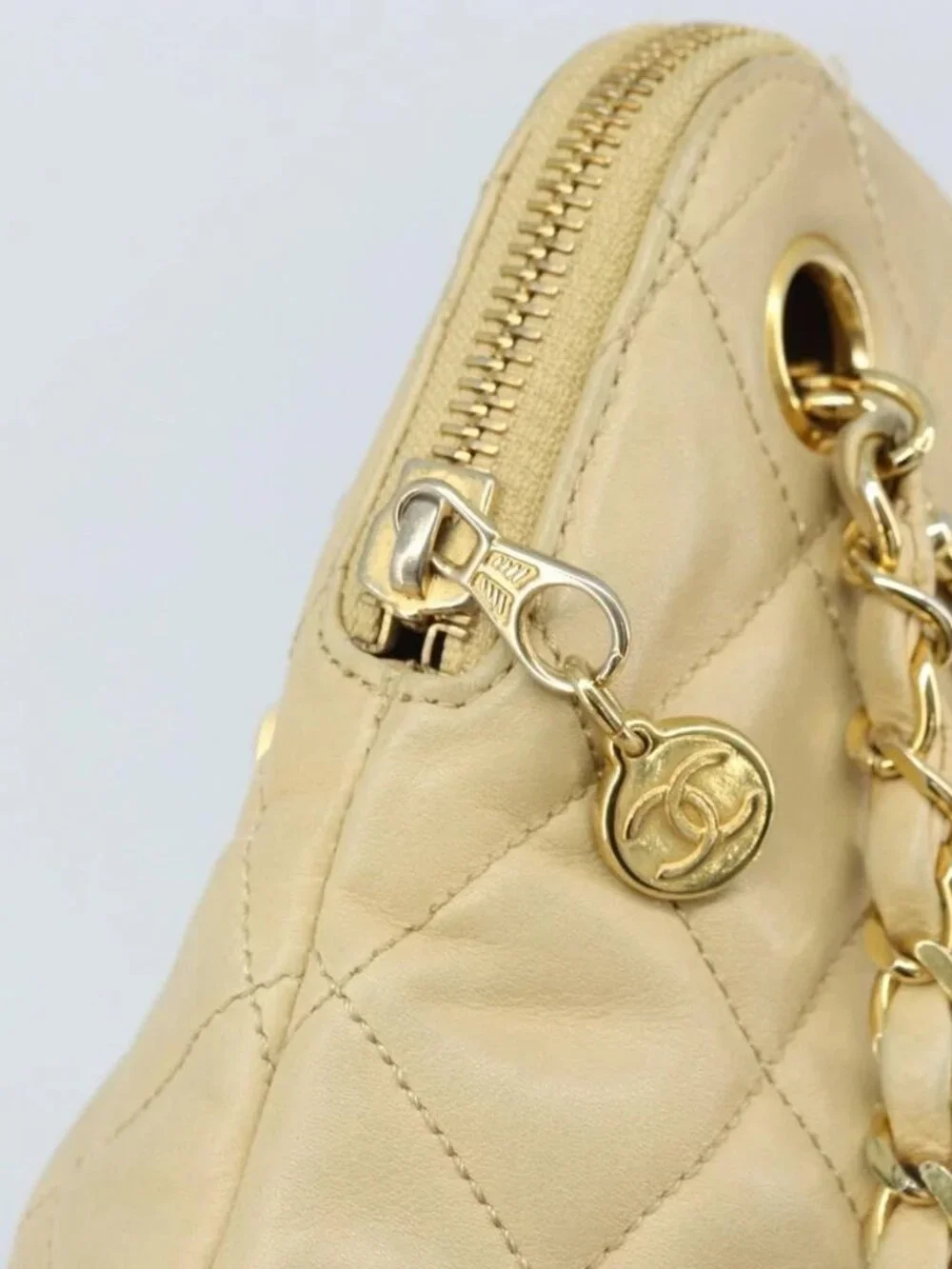 CHANEL Matelasse Chain Shoulder Tote Bag Lamb Skin Beige Gold CC Auth ARZ444